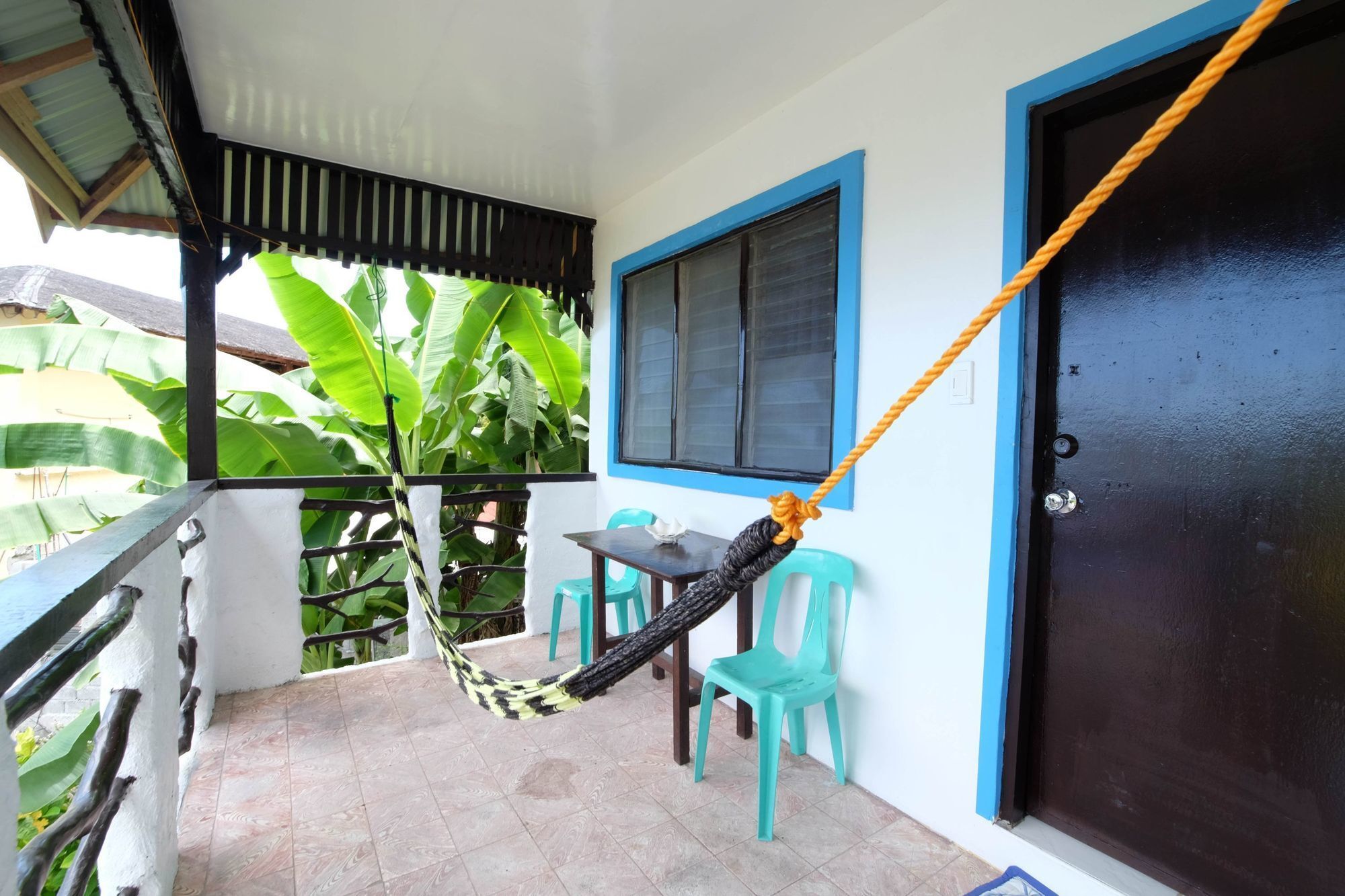 Zen Rooms Sabang Beachview Puerto Galera Exterior photo